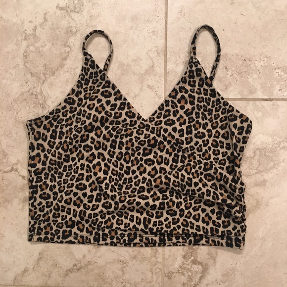 NWOT Leopard Crop Top - Picture 3 of 3